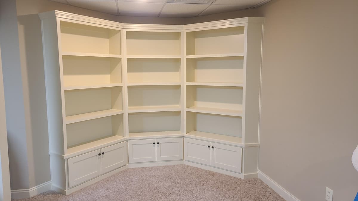 Custom Built-in Finishing